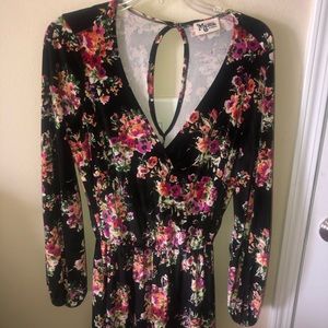 Show Me Your Mumu Romper 🌹